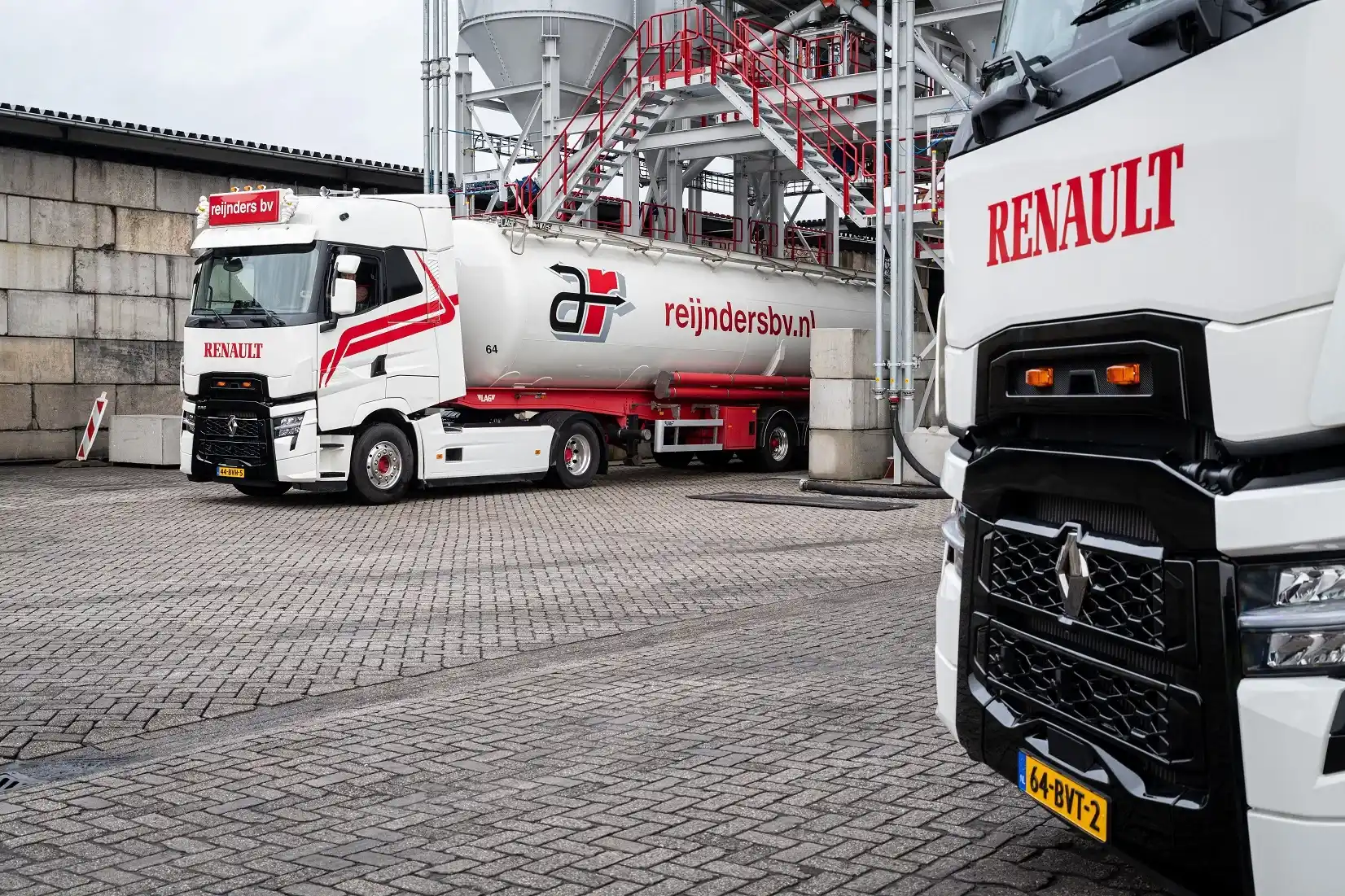 Reijnders schaalt op met Renault Trucks T High