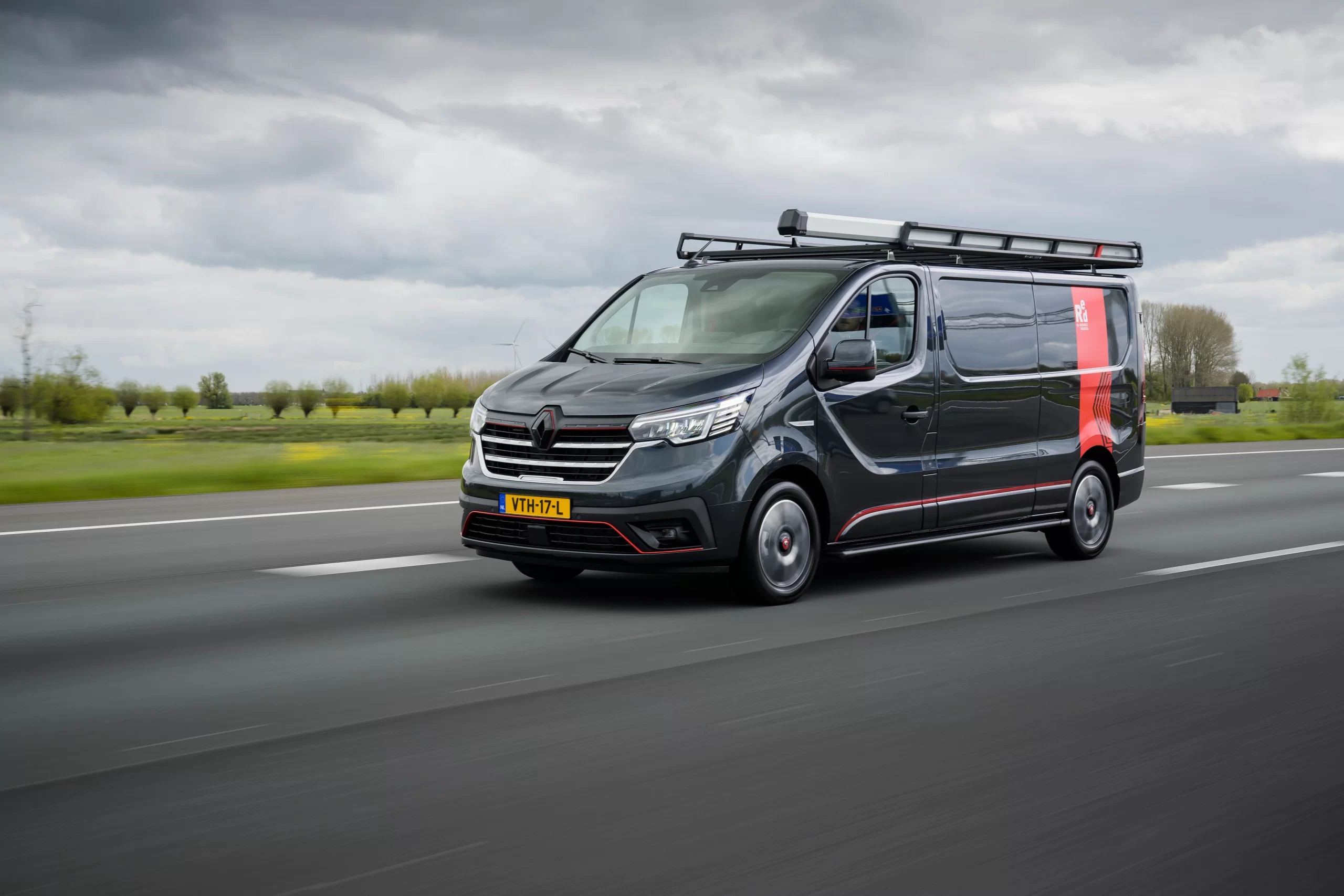 De Renault Trafic Special Red Edition: Nu met 3x meer voordeel!