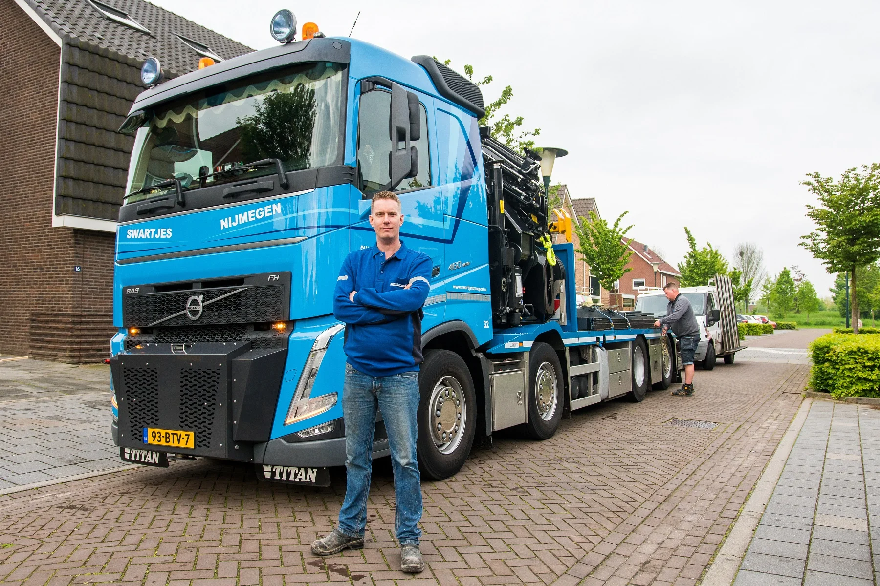 Swartjes Transport schakelt door met drie nieuwe Volvo trucks.