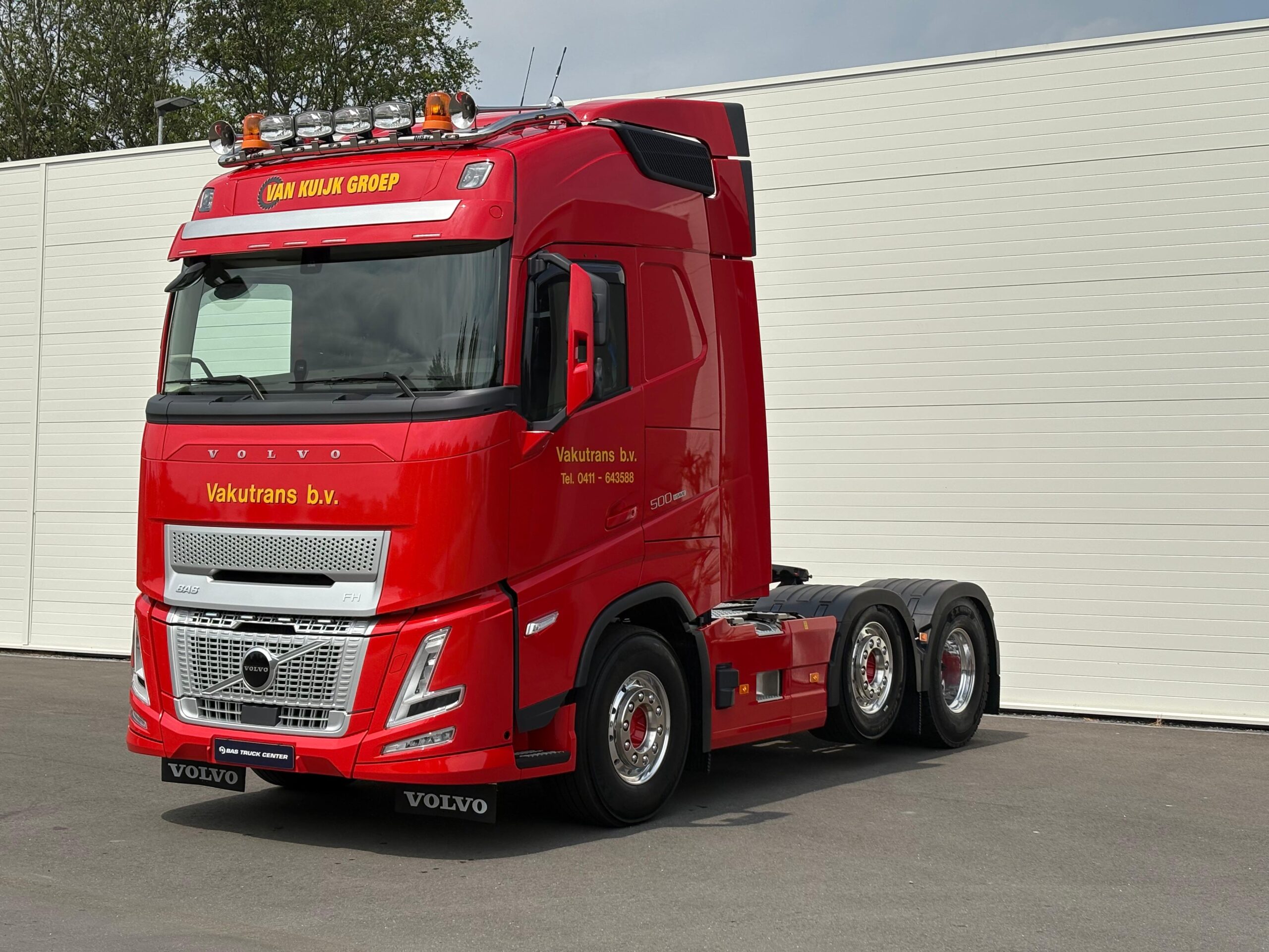 Van Kuijk B.V.: Volvo FH 500p 6x2 voorloopas trekker